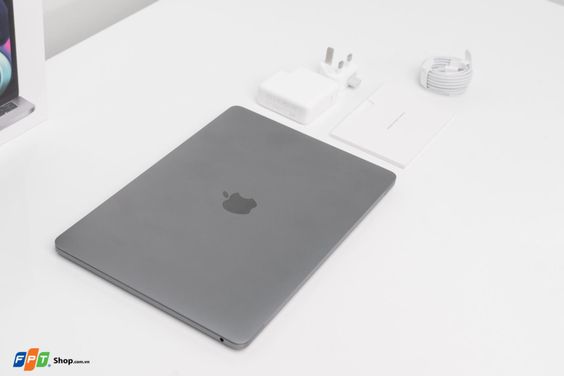 Vậy có nên mua Macbook?