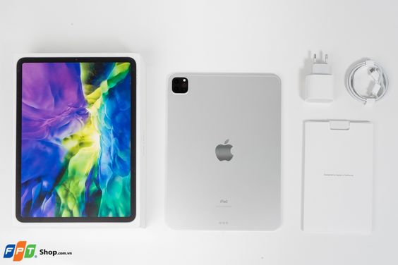 Apple (iPad)