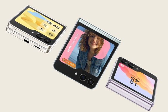 Samsung Galaxy Z Flip 5 gập mở linh hoạt