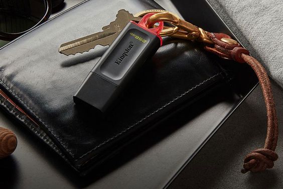 USB Kingston 32GB | Dễ dàng lưu trữ