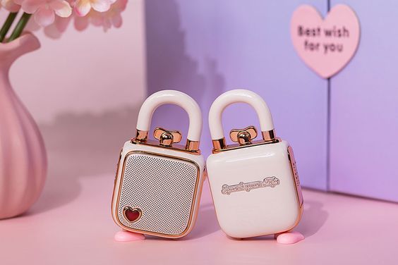 Loa Bluetooth Divoom Lovelock