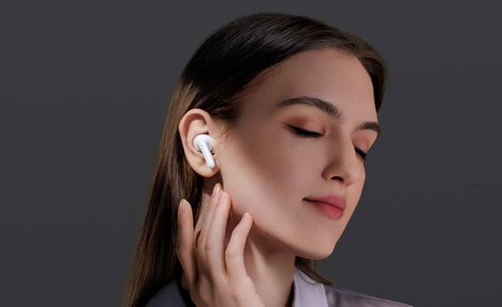 Tai nghe Xiaomi Buds 3T Pro - Thiết kế trang nhã và gọn nhẹ