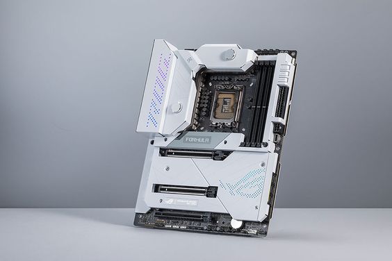 Mainboard Asus ROG Maximus Z690 Formula (ảnh 3)