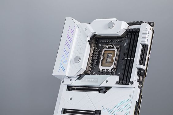 Mainboard Asus ROG Maximus Z690 Formula (ảnh 5)