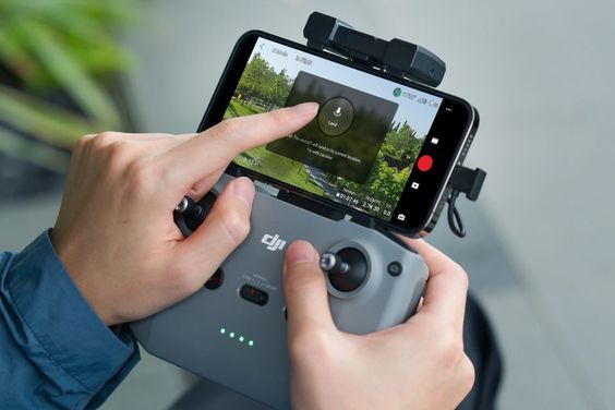 Flycam DJI Mini 2 SE Combo nhỏ gọn