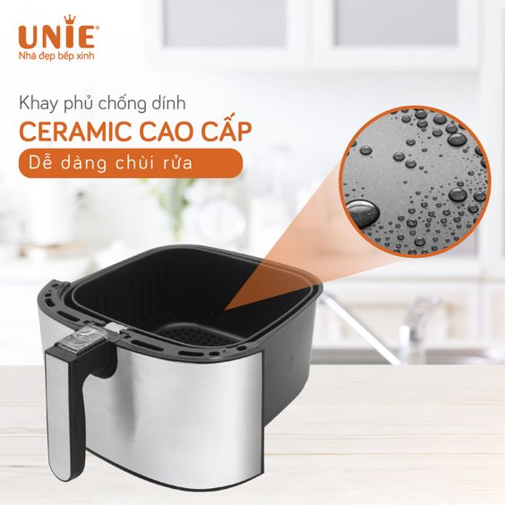Khay phủ chống dính Ceramic trên nồi chiên không dầu Unie UE-800