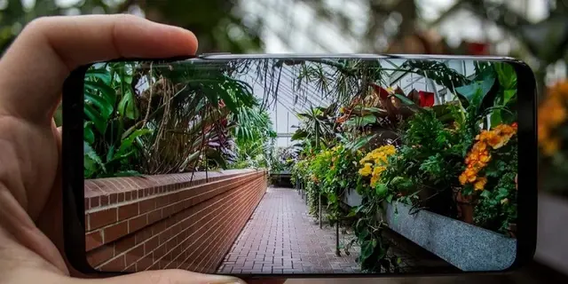 https://fptshop.com.vn/
