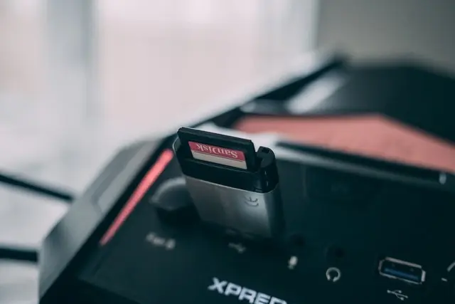 https://fptshop.com.vn/
