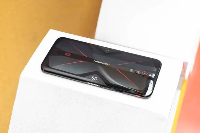 https://fptshop.com.vn/