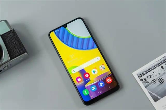 https://fptshop.com.vn/