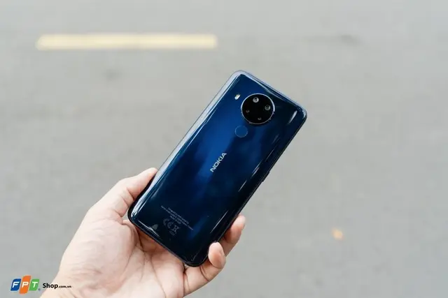 https://fptshop.com.vn/