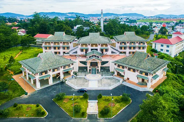 https://fptshop.com.vn/