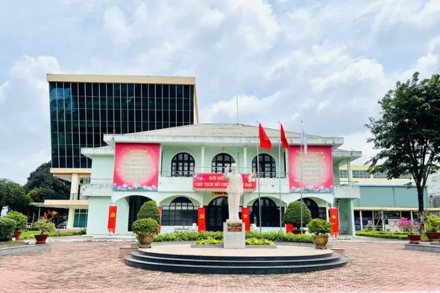 https://fptshop.com.vn/
