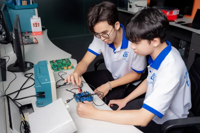 https://fptshop.com.vn/