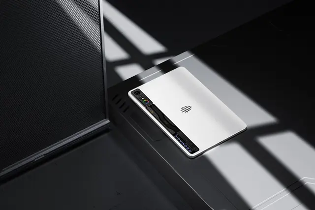 https://fptshop.com.vn/