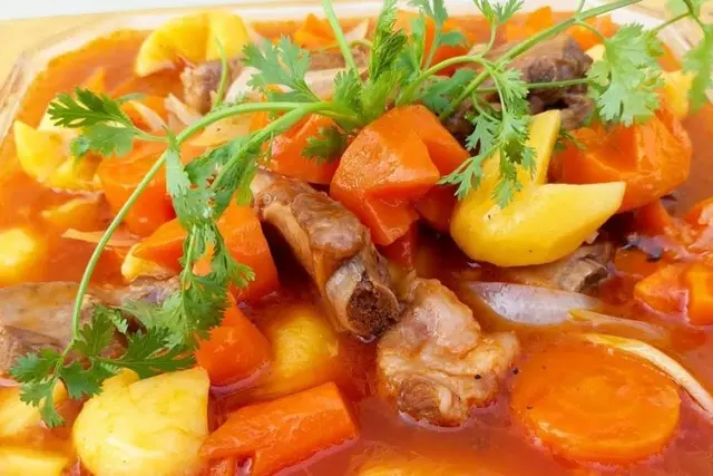 Cách làm sườn nấu lagu: Món ăn đậm đà, thơm béo cho bữa cơm gia đình