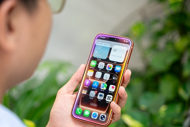 Hướng dẫn thiết lập điều khiển iPhone bằng lắc đầu để thực hiện các thao tác trên màn hình