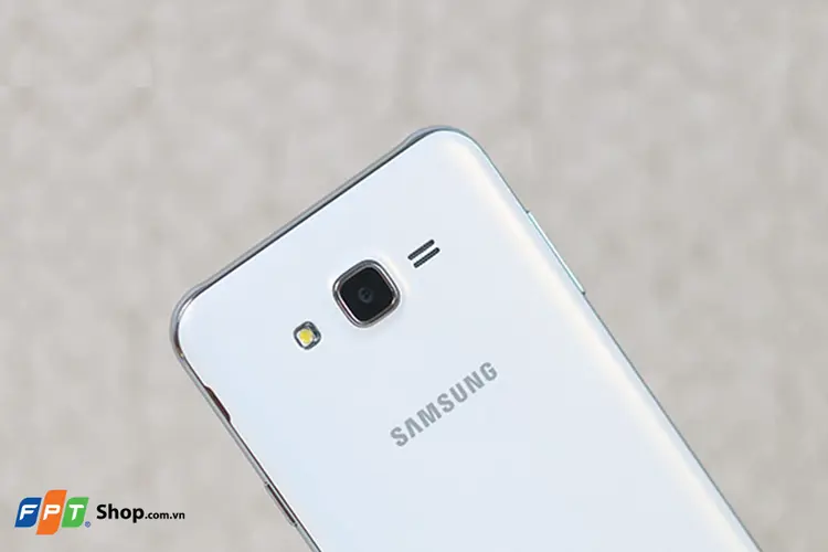 Samsung Galaxy J7 chính hãng