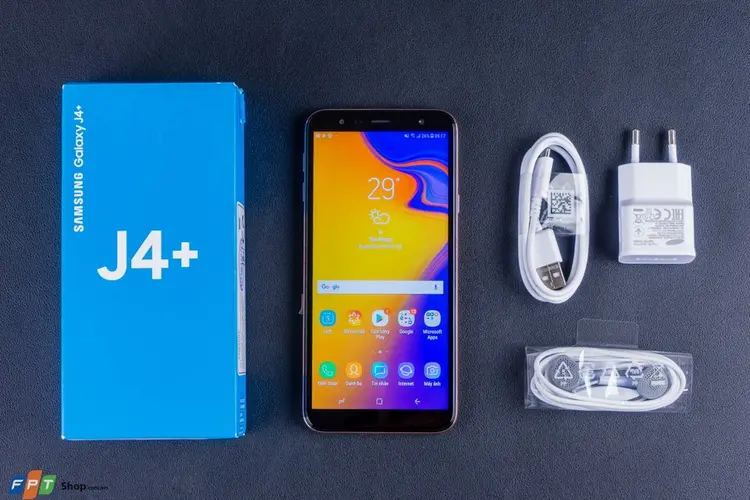 Samsung Galaxy J4+ giá tốt