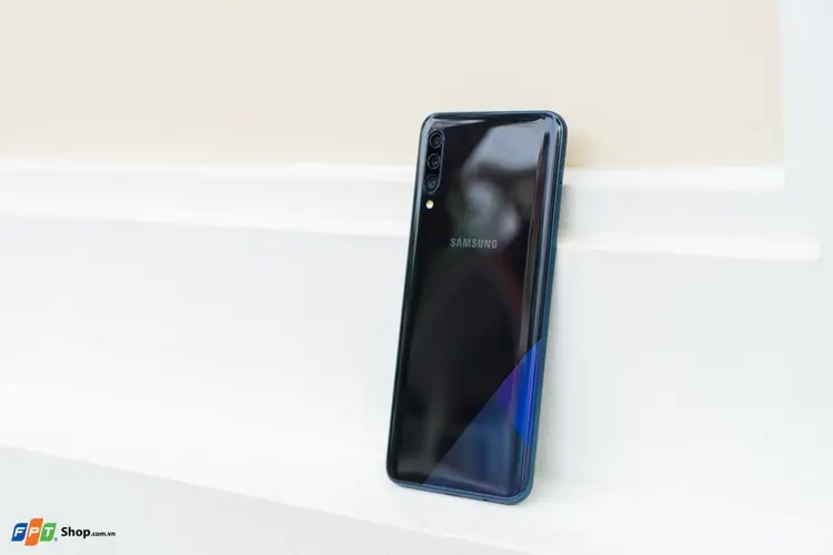 Samsung Galaxy A30s, 3 camera sau chuyên nghiệp