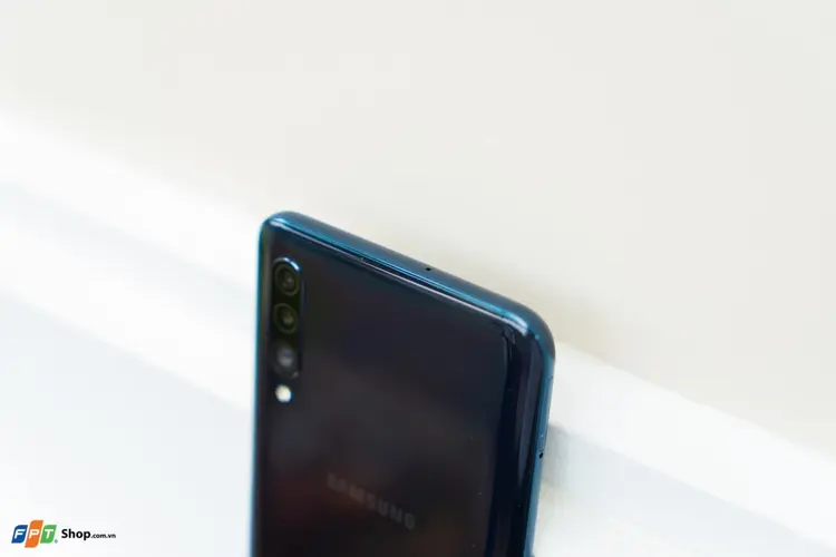 Samsung Galaxy A30s, 3 camera sau chuyên nghiệp
