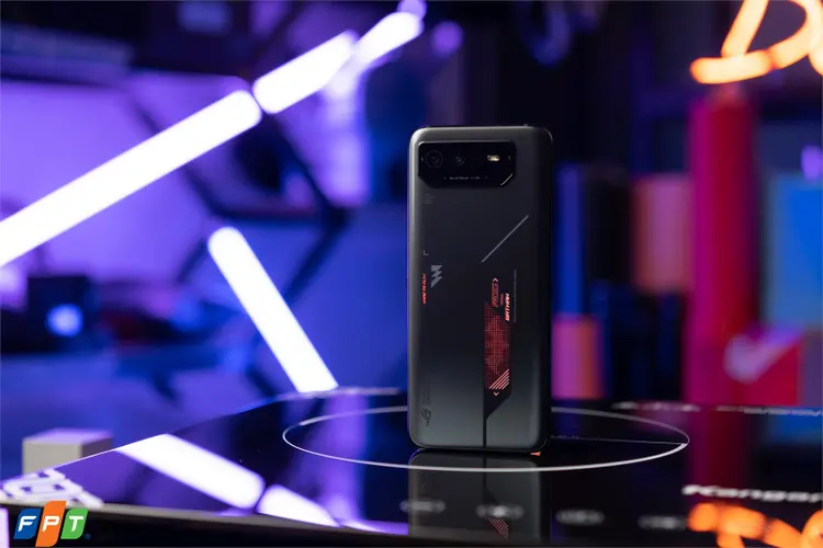 Asus ROG Phone 6 Batman Edition | Thiết kế mạnh mẽ
