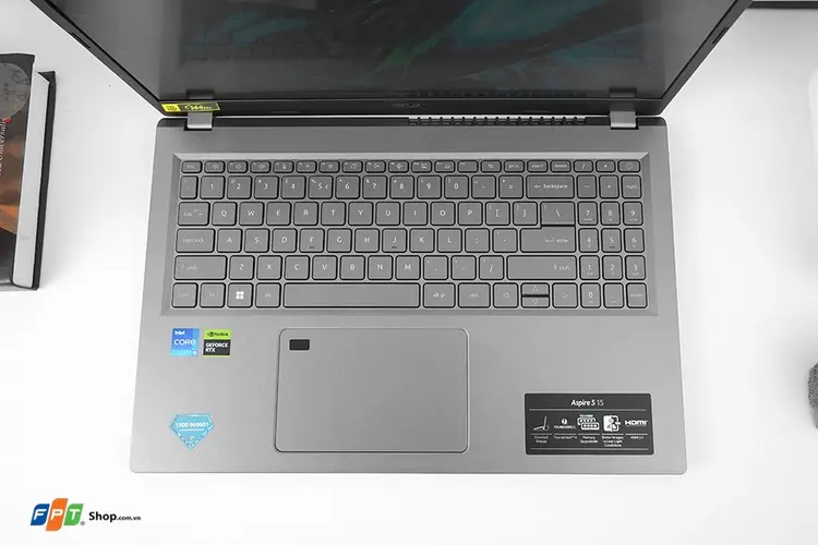Acer Aspire 5 A515-58M-951T | RAM 16GB mượt mà, giá hấp dẫn