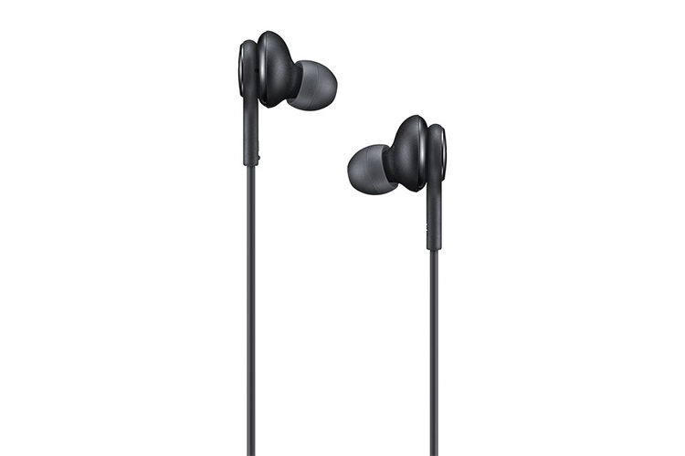 Tai nghe có dây AKG USB-C