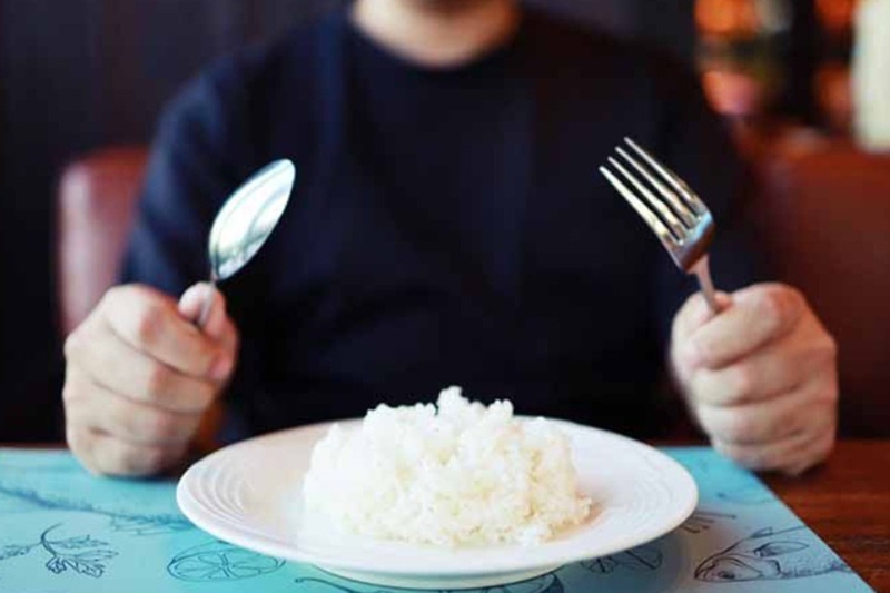 100gr cơm bao nhiêu calo 12