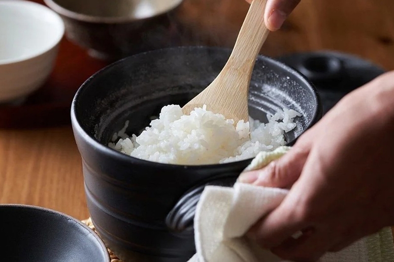 100gr cơm bao nhiêu calo 8
