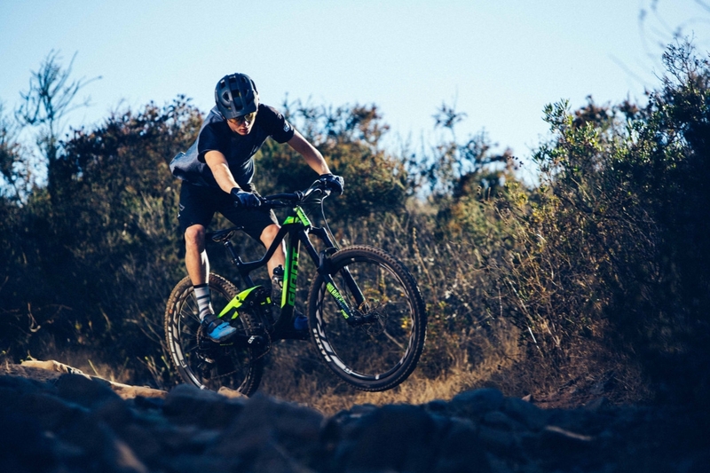 Hardtail và full suspension