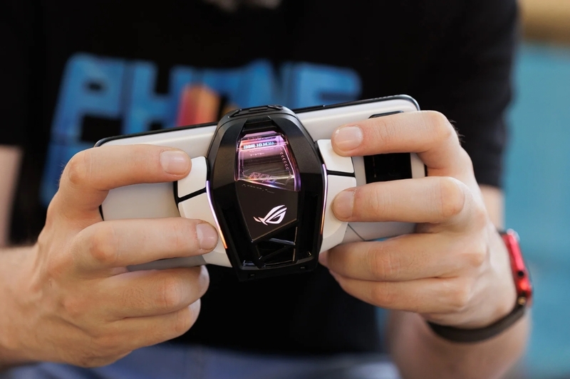 Trên tay ROG Phone 6 (9)