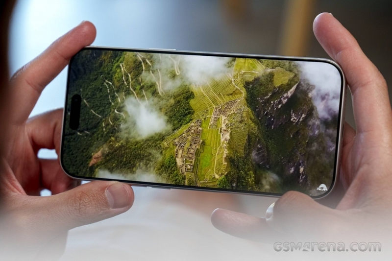 Màn hình iPhone 17 Pro (2)