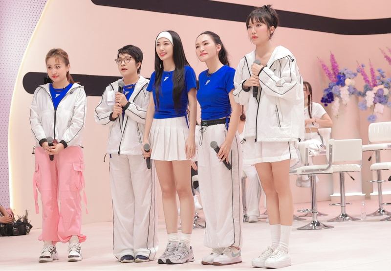 Chị đẹp đạp gió là gì - 4