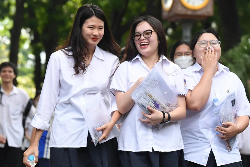 17 tuổi học lớp mấy 1.png