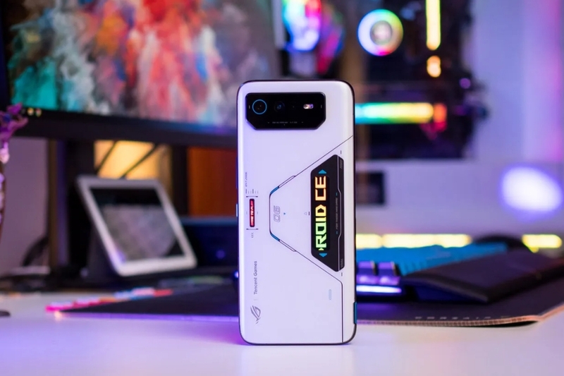 Trên tay ROG Phone 6 (1)