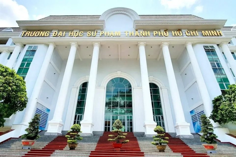 HCMUE là trường gì?