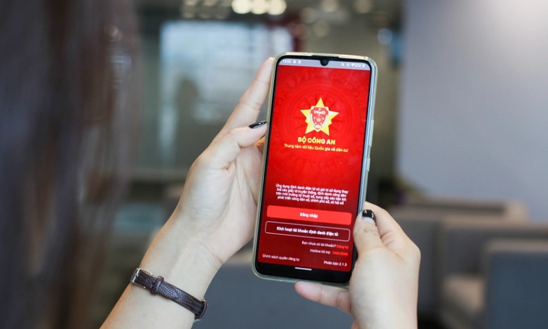 Mở ứng dụng VNeID