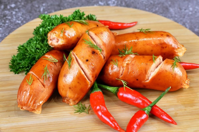 Ảnh hưởng của việc tiêu thụ xúc xích đến sức khỏe