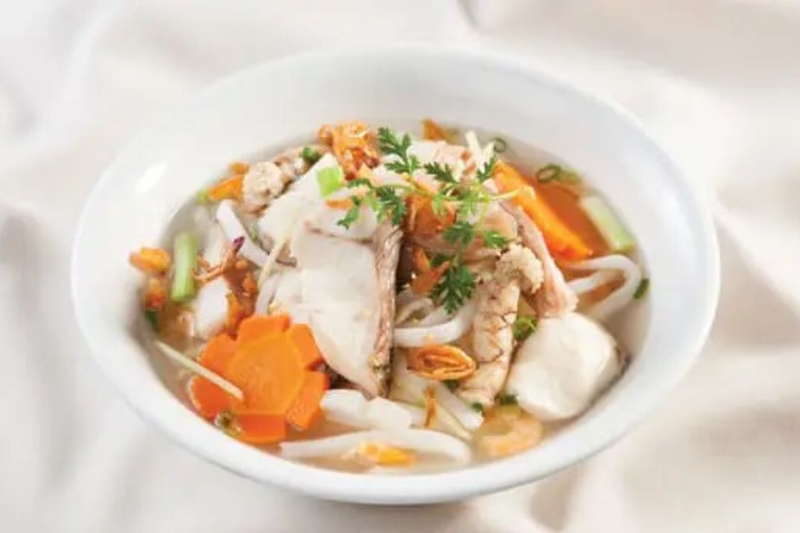 Ăn nhiều bánh canh cá lóc có bị béo không?