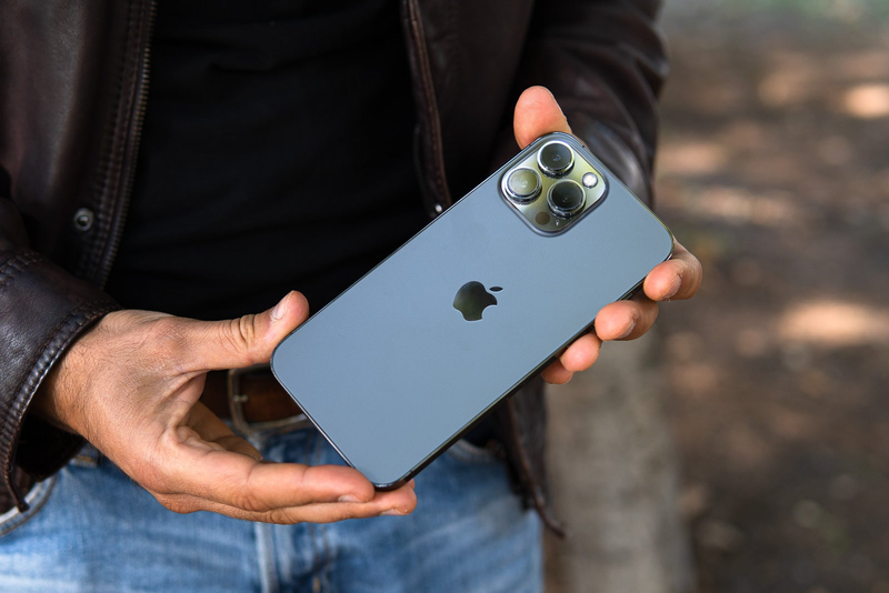 2026 có nên mua iPhone 13 Pro Max không?