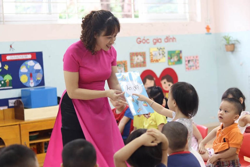 20/10 có tặng quà cho cô giáo không 12
