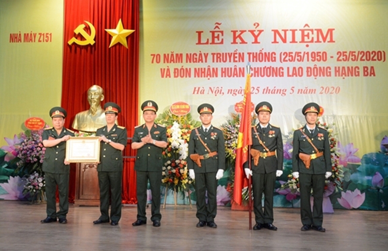 25/5 là ngày gì - 03