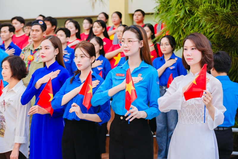 26/3/2026 là thứ mấy  4