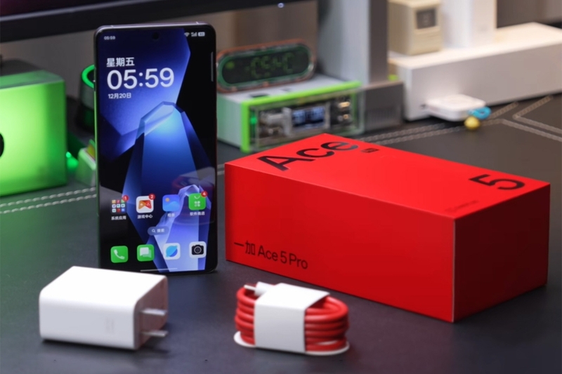 Đánh giá OnePlus Ace 5 Pro (2)