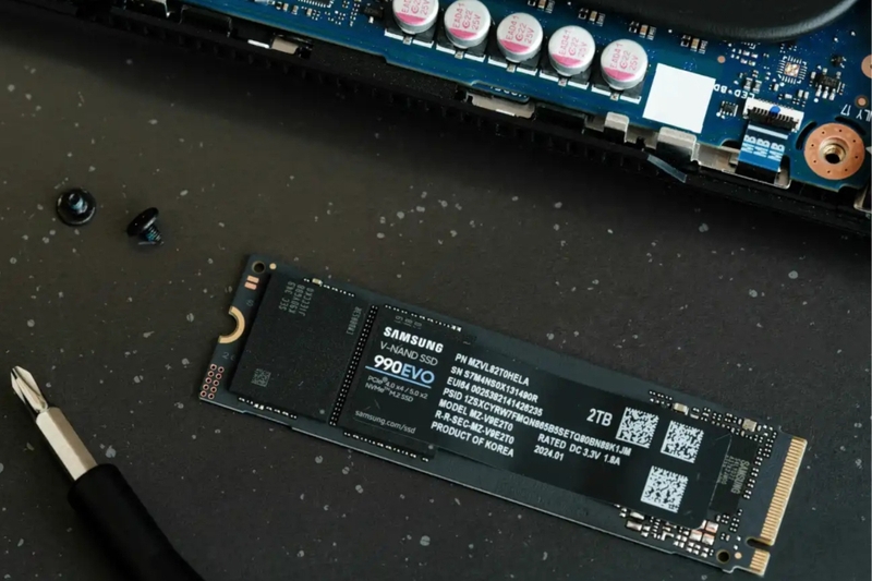 Dấu hiệu SSD sắp hỏng và cách kiểm tra sức khỏe