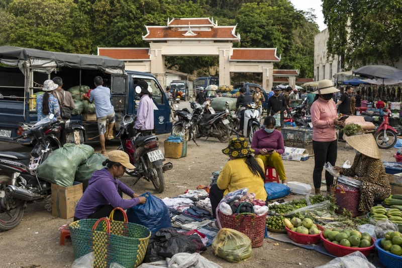 Tiểu ngạch thường phù hợp với giao dịch nhỏ lẻ, số lượng hàng không quá lớn