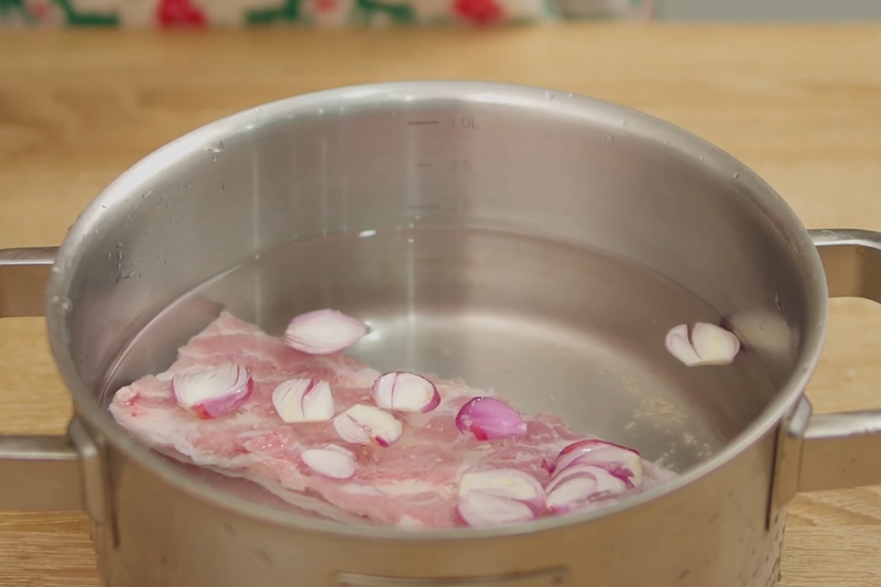 Khử mùi hôi của thịt heo