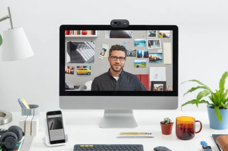 Thường xuyên họp, phỏng vấn hoặc gặp khách hàng online