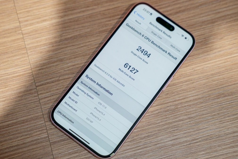 So sánh OPPO Reno14 và iPhone 15 - 4